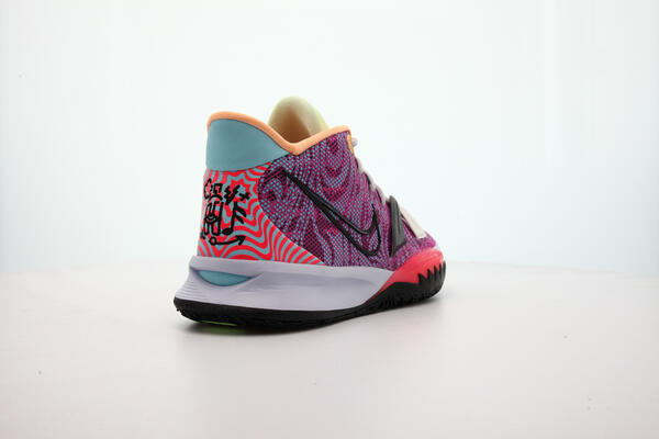 nike-kyrie-7-active-fuchsia-